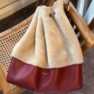 Tory Burch Shearling bucket bag
